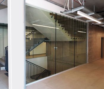 Graphisoft Park, Budapest - Rahmenlose Brandschutz-Glaswandsystem