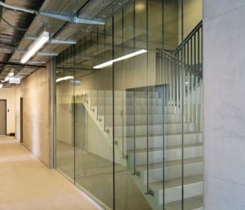 Graphisoft Park, Budapest - Rahmenlose Brandschutz-Glaswandsystem