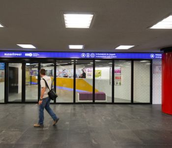 Kundenzentrum für Budapester Verkehr BKK - Coolfire-Thermo 74 Feuerfeste automatische Glastür