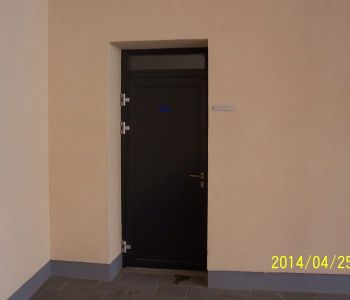 Polizei von Hajdúnánás Coolfire-Thermo 74 Tür und Fassade aus Brandschutzglas