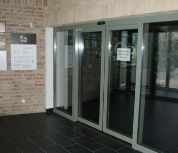 MTA (Akademie der Wissenschaften) Vácrátót, Ungarn Coolfire-Thermo 74 Brandschutz Automatikschiebetür