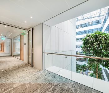 OTP Bürogebäude Budapest Coolfire-Thermo EI90 Feuerschutzglastür und Fassade