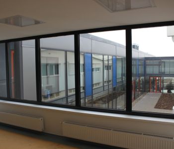 ebm-papst Hungary, Vecsés – Coolfire Thermo EI90 feuerbeständige fixverglasung